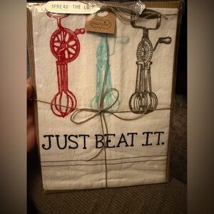 Mud Pie Flour Sack Towel and Spreader